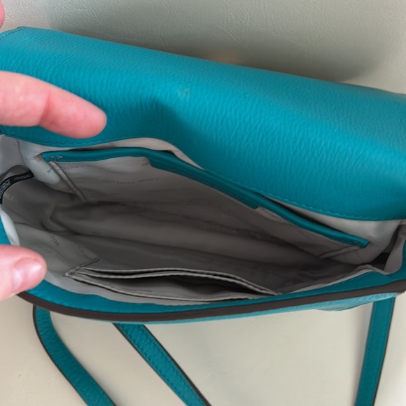 Michael Kors Crossbody Teal - Picture 3 of 3